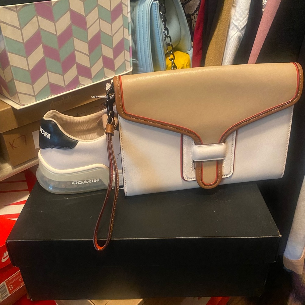 Coach Set